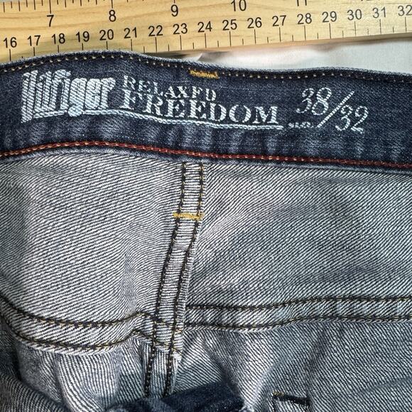 Hilfiger Brand Denim Men's 38x32 Blue Denim Relaxed Freedom Jeans - Picture 5 of 8